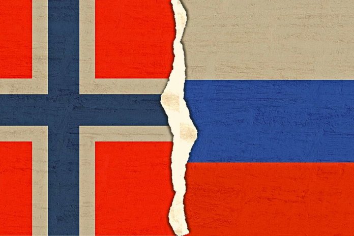 Norwegia i Rosja. Zdjęcie ilustracyjne: Pixabay (kolaż - nczas.com)