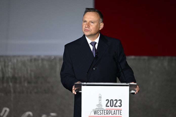 Andrzej-Duda-Westerplatte-nczas Gdańsk, 01.09.2023. Prezydent RP Andrzej Duda podczas uroczystości przed Pomnikiem Obrońców Wybrzeża na Westerplatte w Gdańsku, 1 bm. Trwają obchody 84. rocznicy wybuchu II wojny światowej. (miwi) PAP/Marcin Gadomski