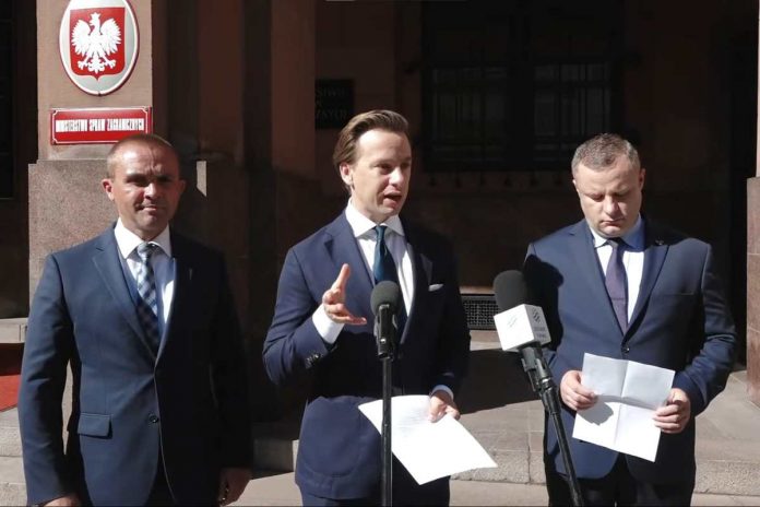 Jakub Banaś, Krzysztof Bosak i Rafał Mekler / Foto: screen YouTube/Konfederacja