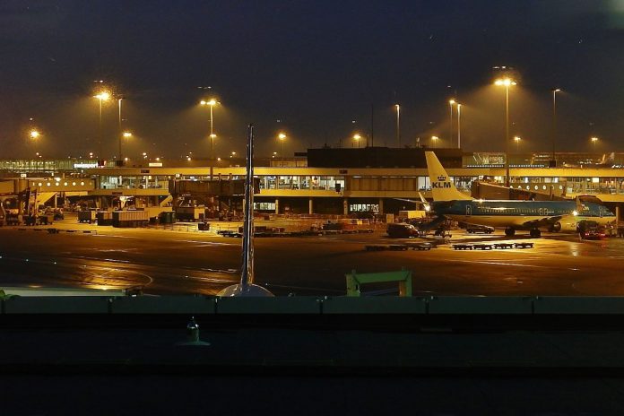 Lotnisko Amsterdam - Schiphol.