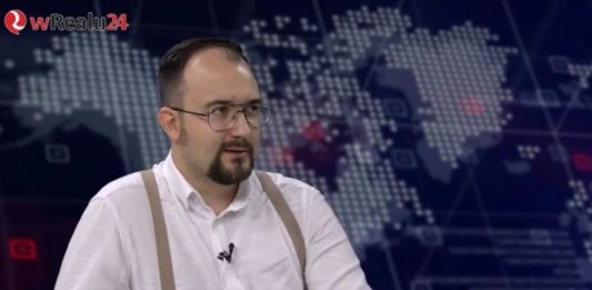 Radosław Piwowarczyk.