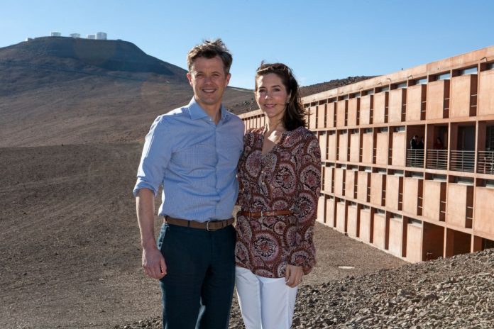 Król Fryderyk z żoną podczas wizyty w Chile.