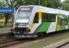 „Skrajnie niebezpieczna zabawa”. Trainsurfing coraz popularniejszy wśród nastolatków pod Warszawą. Są już ofiary śmiertelne